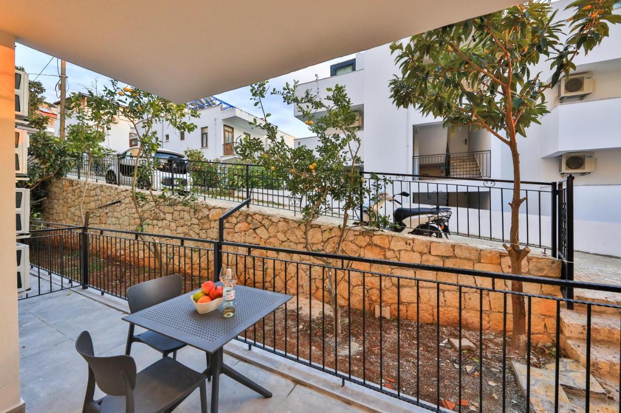 Apartamento Tugce Apart Kaş Exterior foto